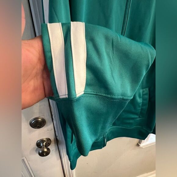 Ring Of Fire Indian Chief Native American Zip-Up - Picture 3 of 9